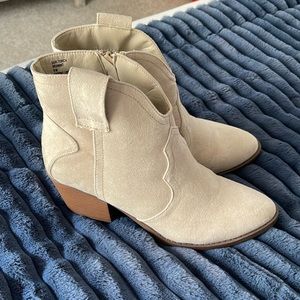 Sugar Torch Western Booties - LIKE NEW